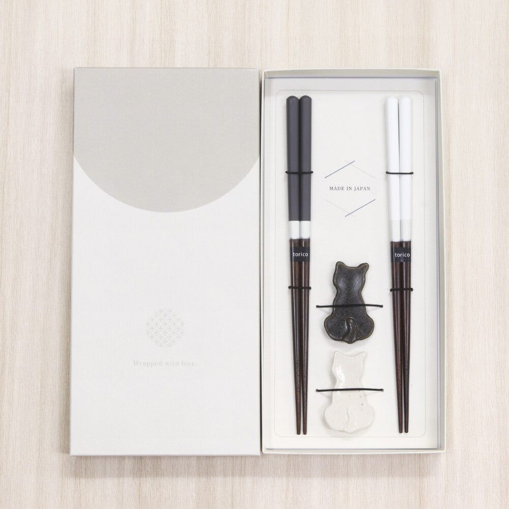 Minimal Japanese Chopsticks Set with Neko Rests 