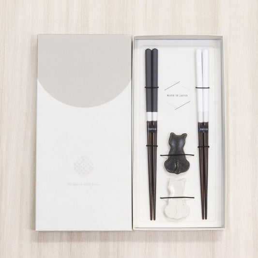 Minimal Japanese Chopsticks Set with Neko Rests 